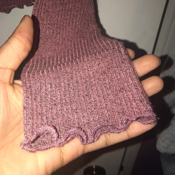 Off the shoulder top - Picture 3 of 5